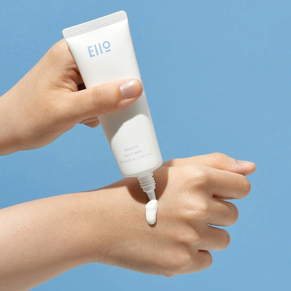 EIIO MOIST FIT SUN CREAM SPF50+ PA++++  Увлажняющий солнцезащитный крем