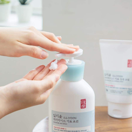  Illiyoon Ceramide  Ato Lotion Восстанавливающий лосьон для тела с фитоцерамидами